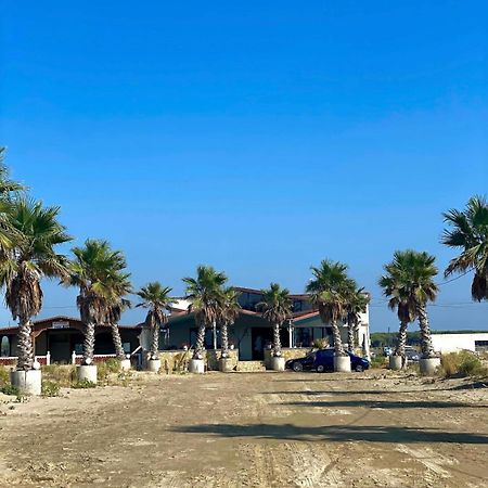 Saint Tropez Durres Hotel Bisht Kamez Exterior photo